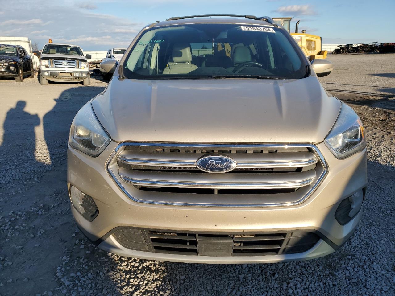 VIN 1FMCU9J95HUB25174 2017 FORD ESCAPE no.5