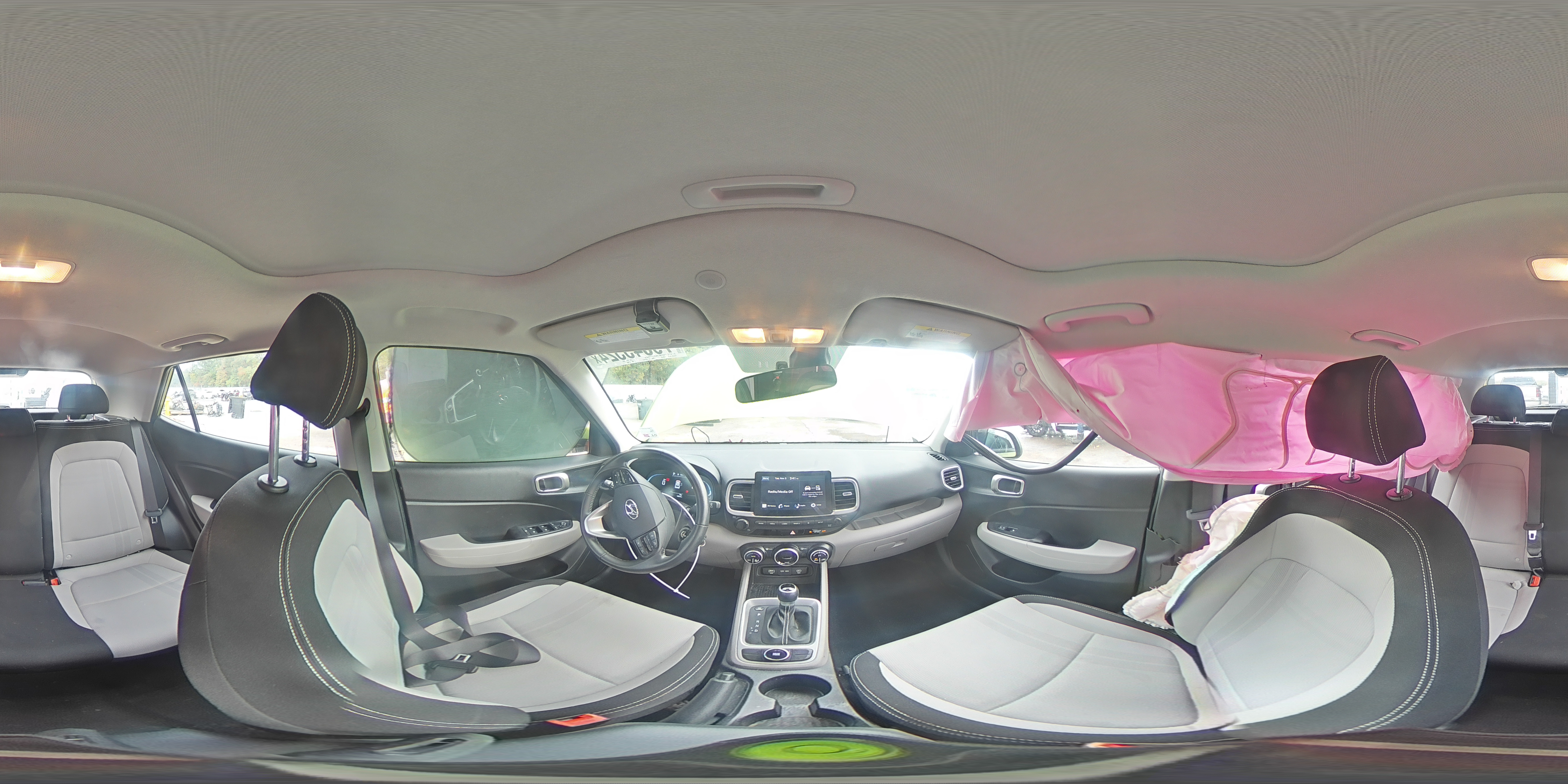 2023 Hyundai Venue - Image 14
