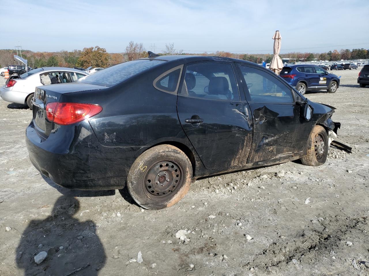 2010 Hyundai Elantra - Image 3