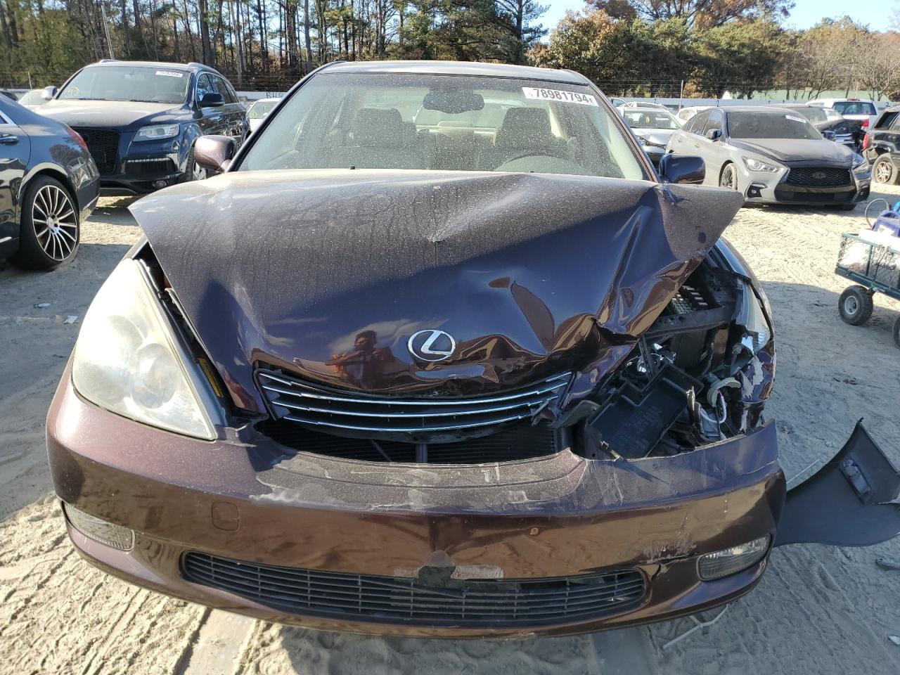 2003 Lexus ES - Image 5