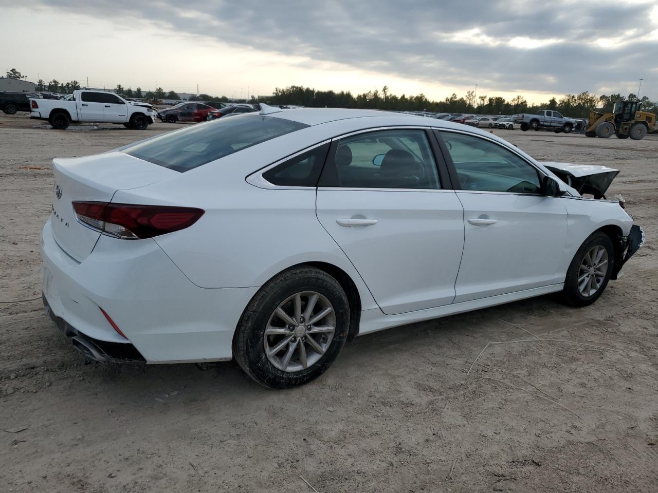 2019 Hyundai Sonata - Image 3