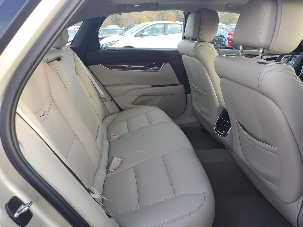 2014 Cadillac XTS - Image 10