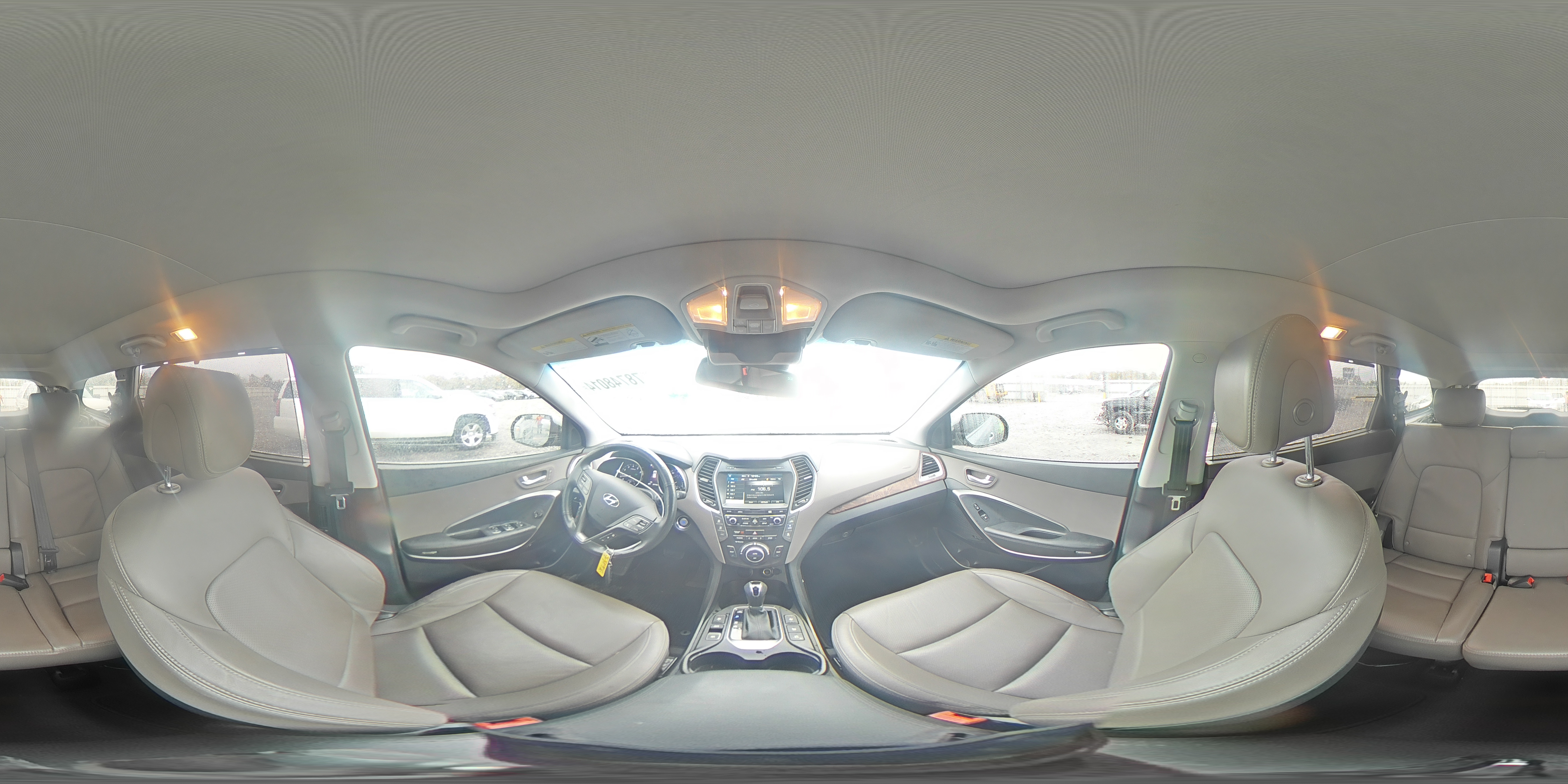 2017 Hyundai Santa Fe - Image 13