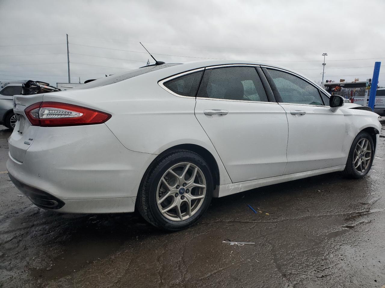 VIN 3FA6P0H91GR156508 2016 FORD FUSION no.3