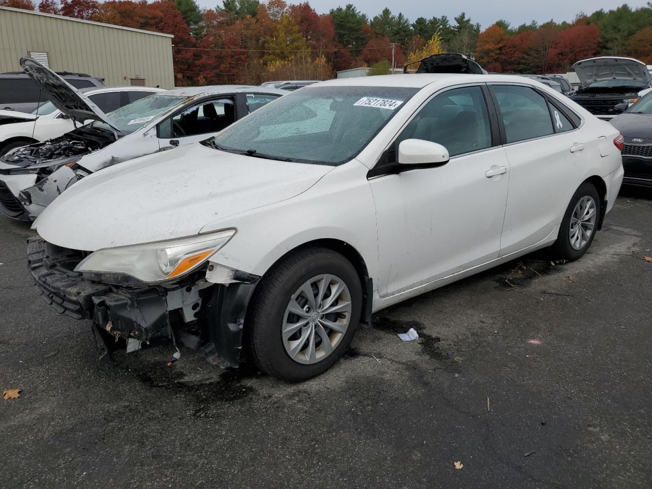 VIN 4T1BF1FK4GU152867 2016 TOYOTA CAMRY no.1