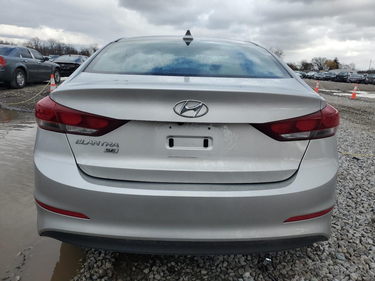 2018 Hyundai Elantra Se VIN: 5NPD74LF8JH369665 Lot: 81560464