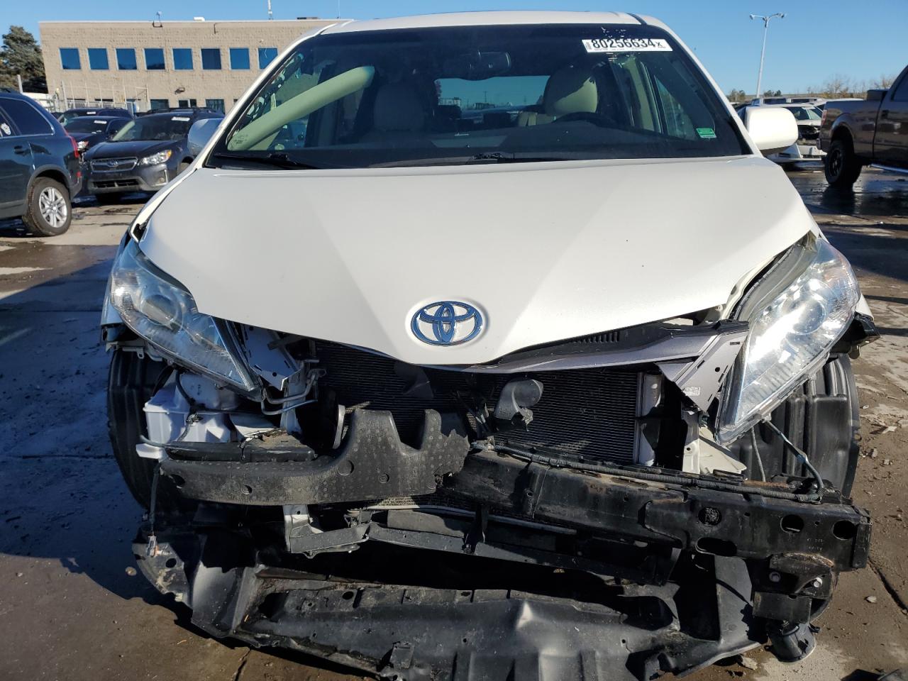 2015 Toyota Sienna - Image 5