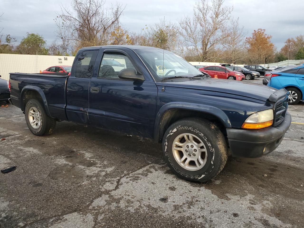 2003 Dodge Dakota - Image 4