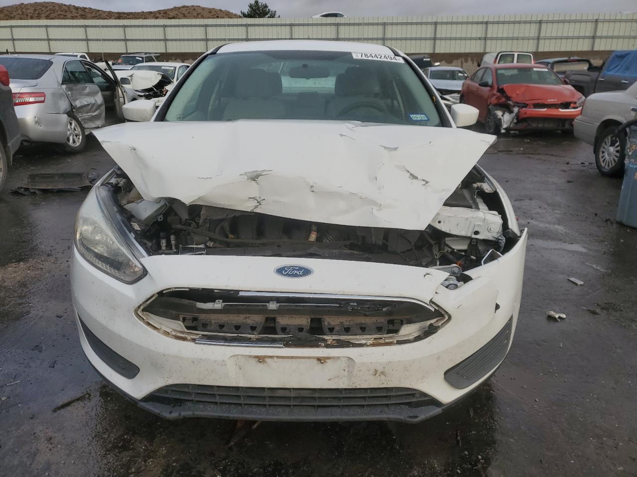 VIN 1FADP3F28JL252642 2018 FORD FOCUS no.5