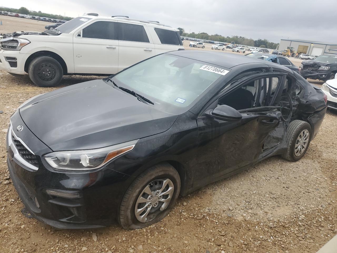 VIN 3KPF24AD4ME286204 2021 KIA FORTE no.1