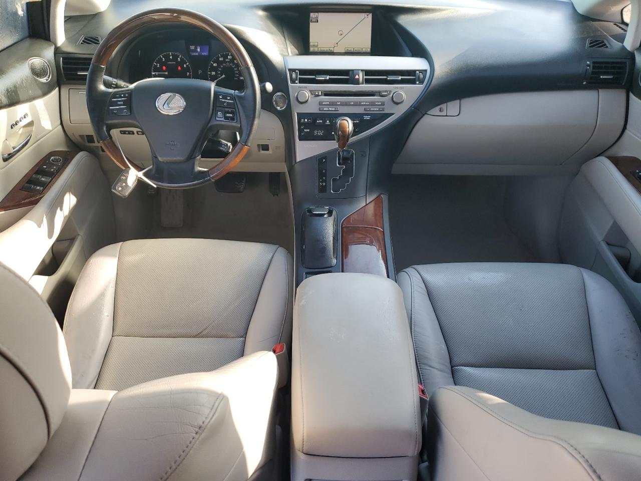 2010 Lexus RX - Image 8