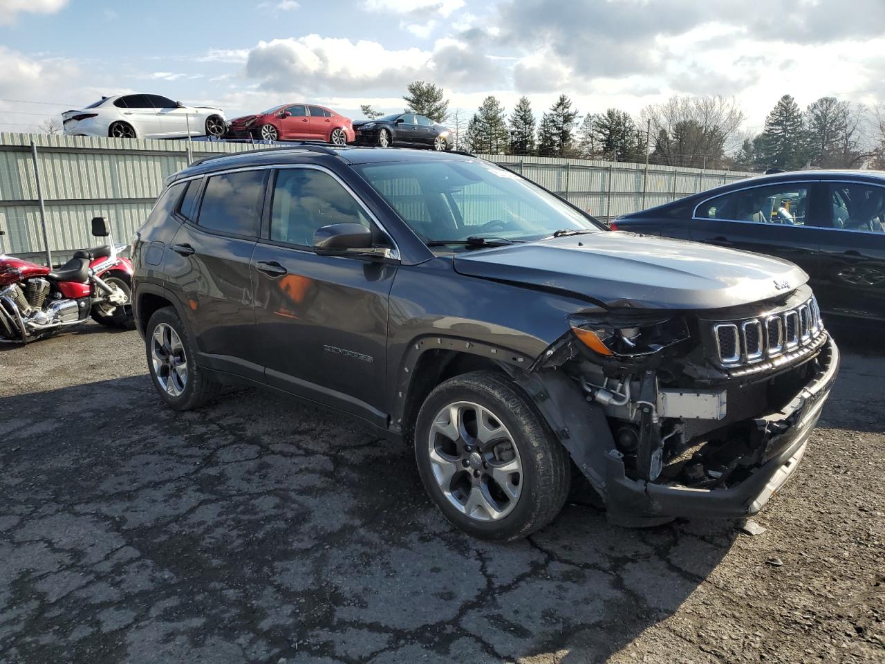 2020 Jeep Compass - Image 4