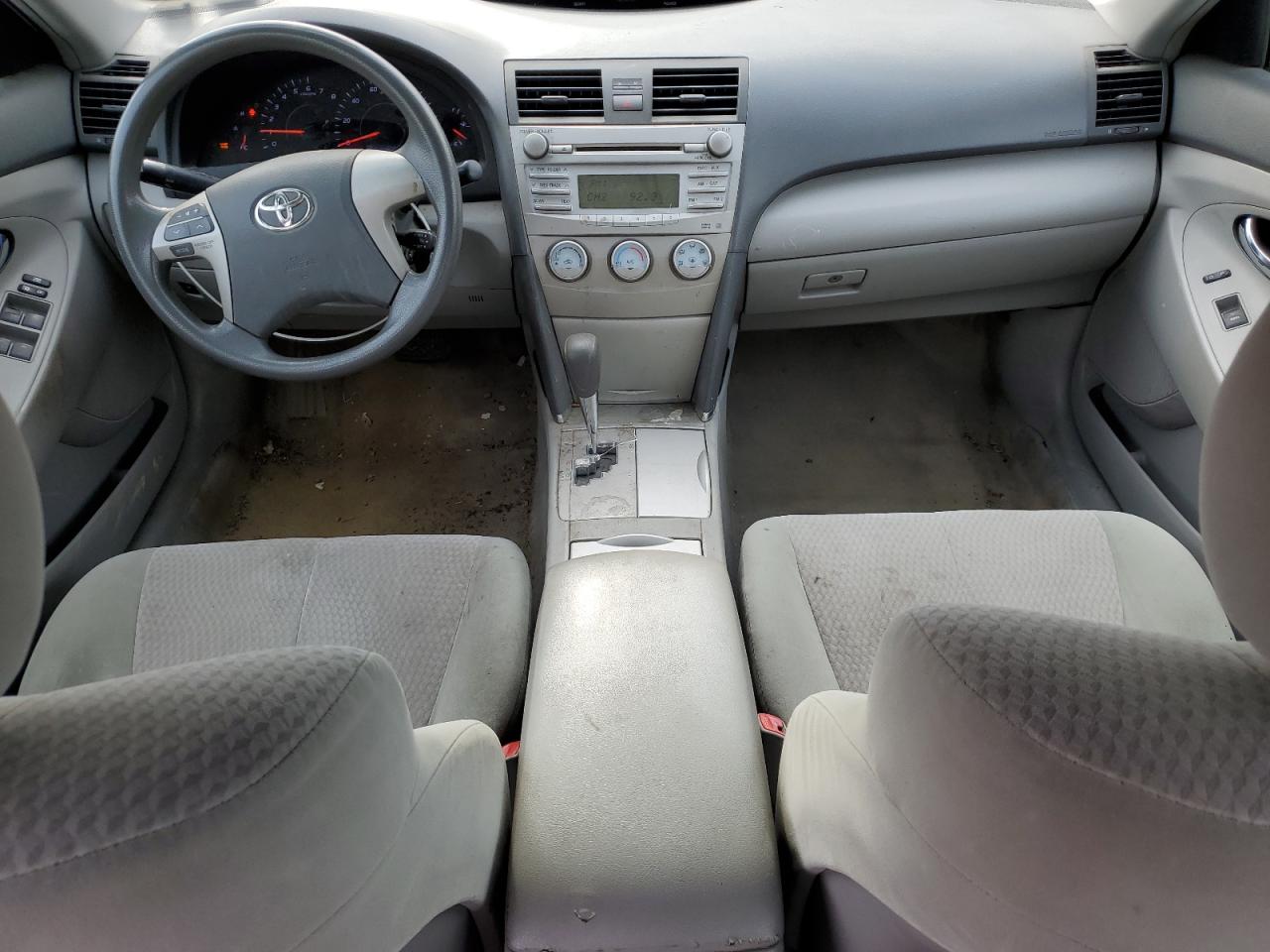 2011 Toyota Camry - Image 8