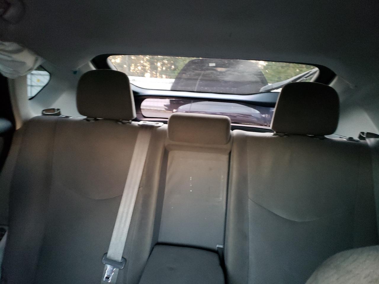 2014 Toyota Prius - Image 10