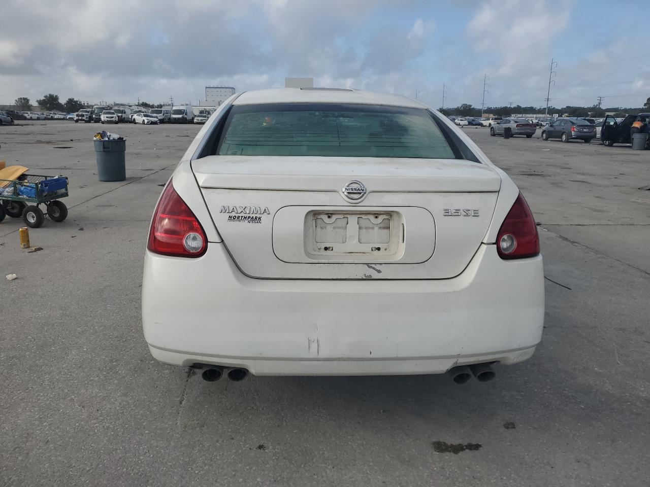 2004 Nissan Maxima - Image 6