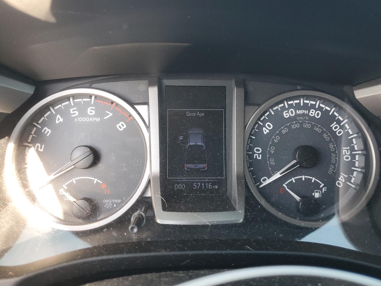 2019 Toyota Tacoma - Image 9
