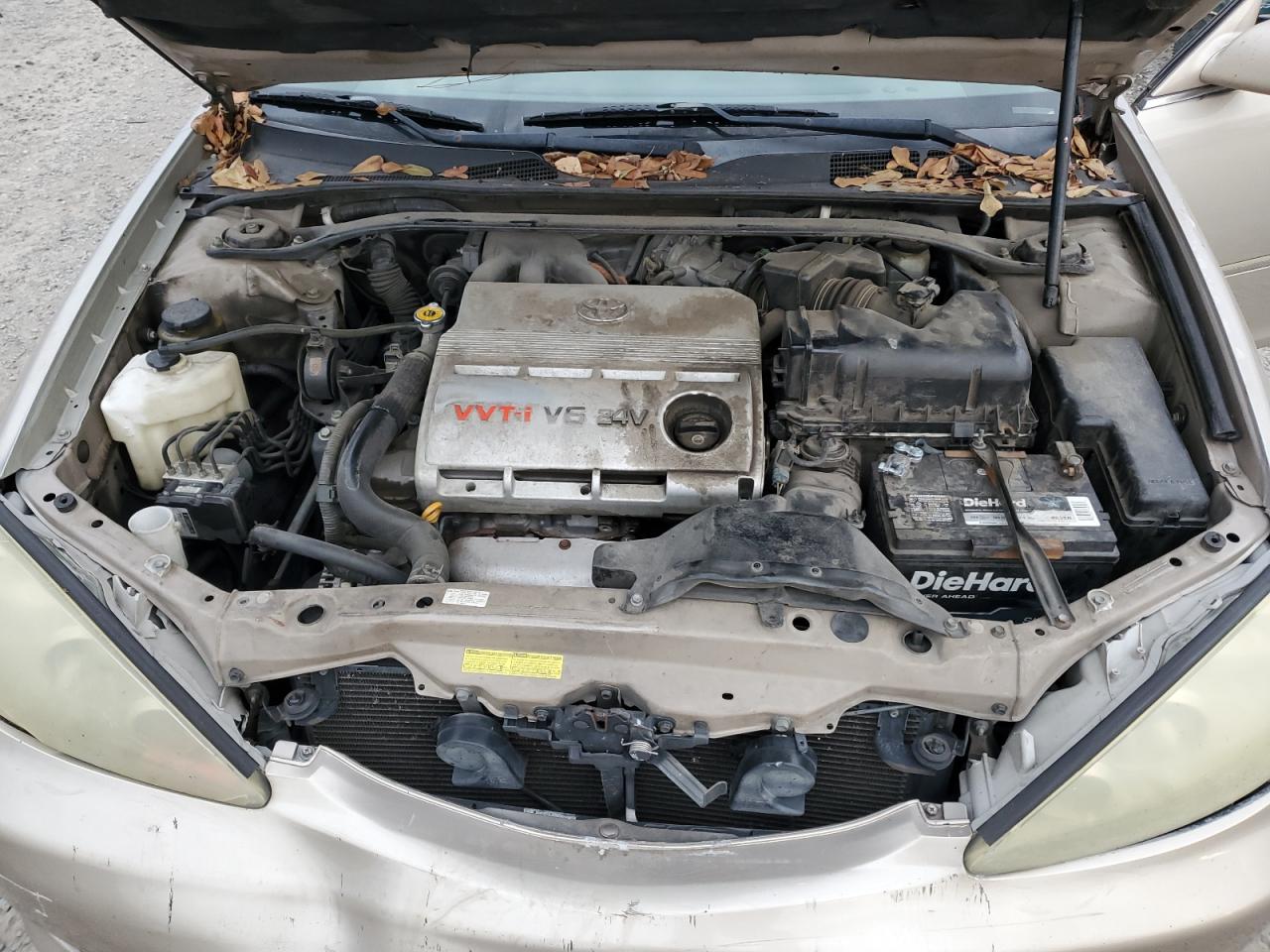 2005 Toyota Camry - Image 12