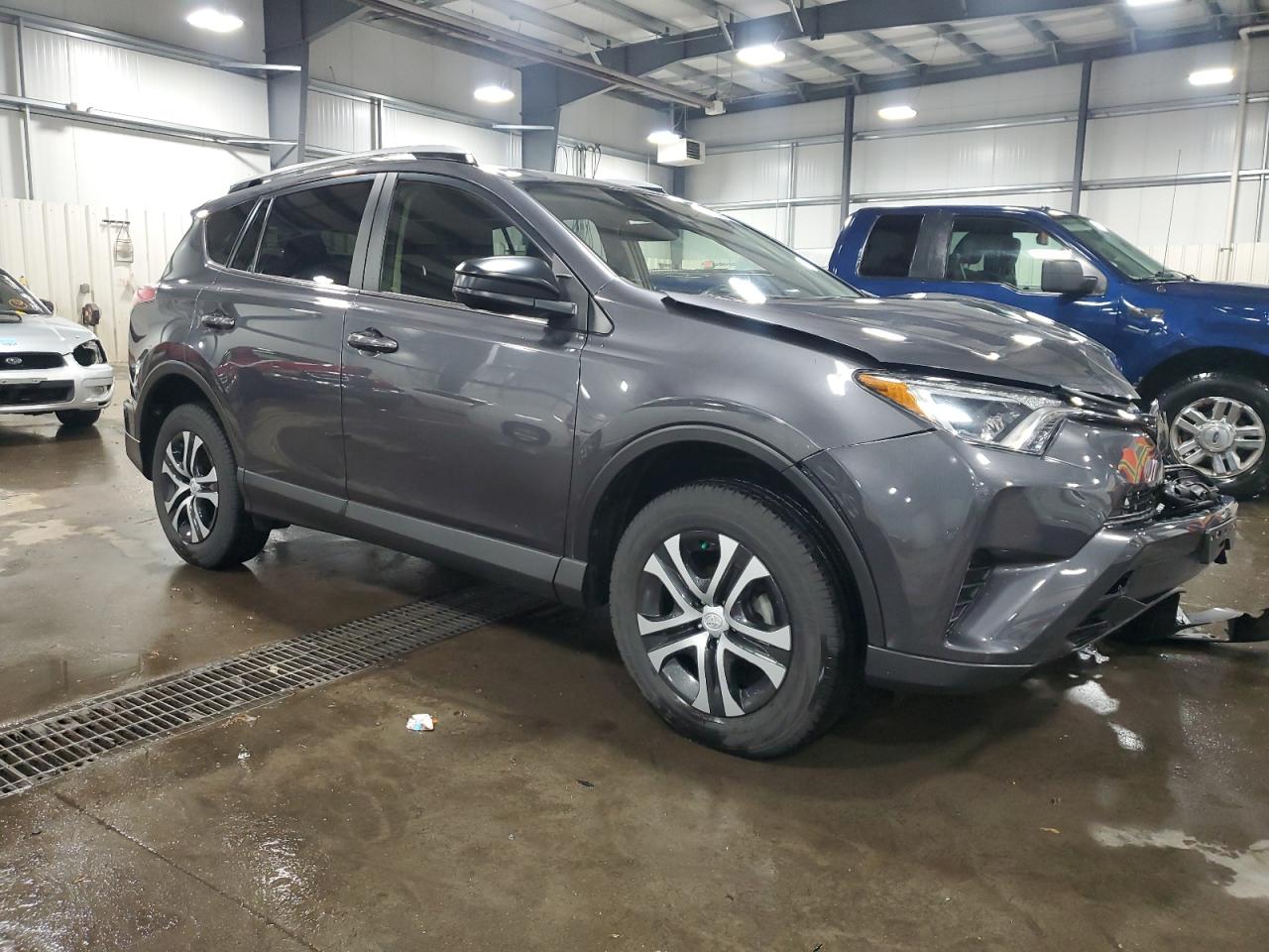 2018 Toyota RAV 4 - Image 4