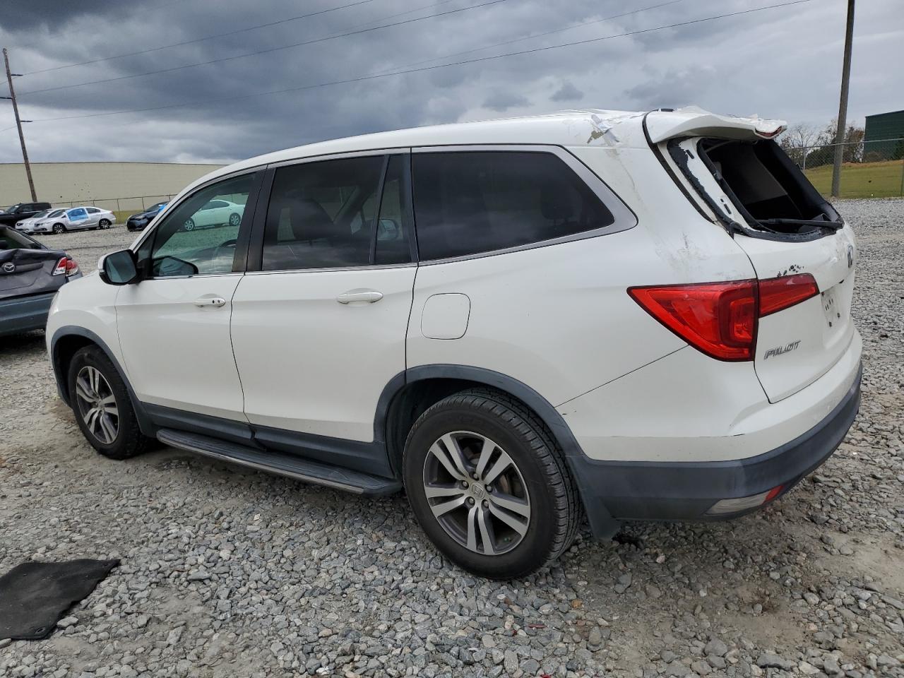 2016 Honda Pilot - Image 2