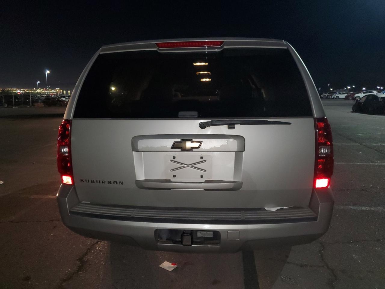2009 Chevrolet Suburban - Image 6