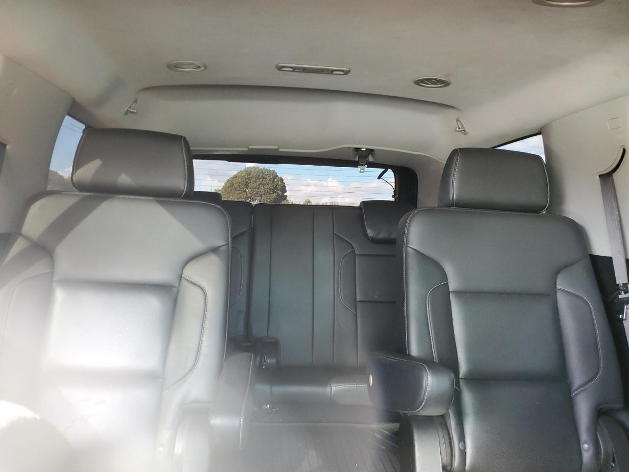 2020 GMC Yukon - Image 10