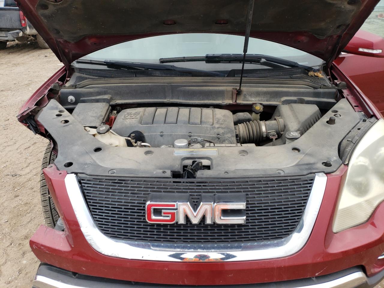 2010 GMC Acadia - Image 12