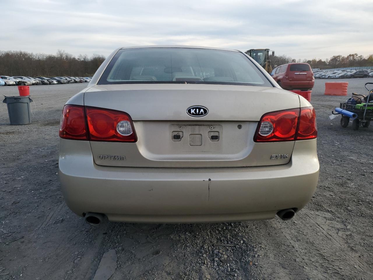 2006 Kia Optima Lx VIN: KNAGE124165052526 Lot: 79272244