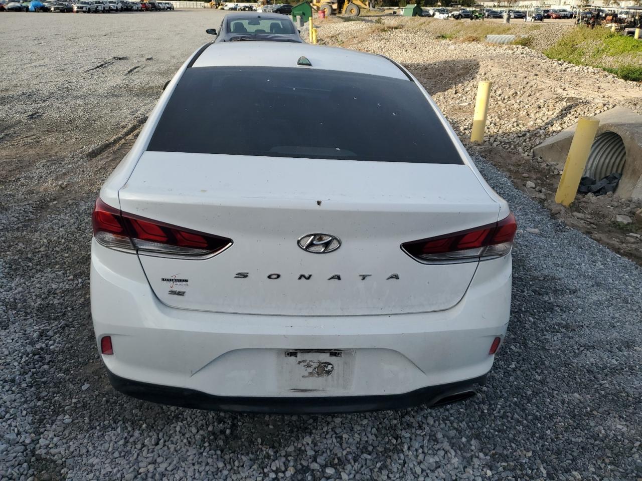 2018 Hyundai Sonata Se VIN: 5NPE24AF8JH604880 Lot: 81939564