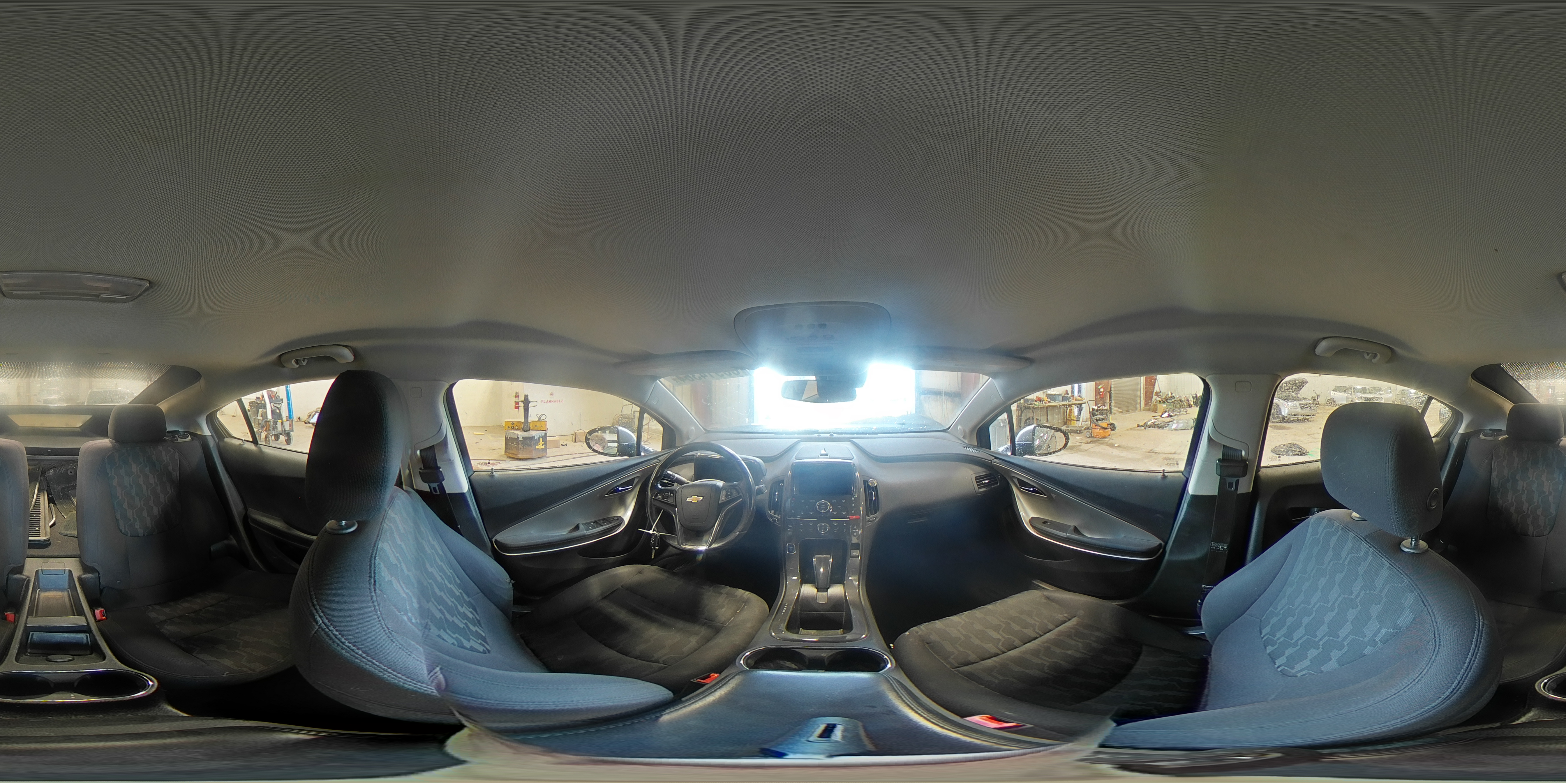 2014 Chevrolet Volt - Image 14