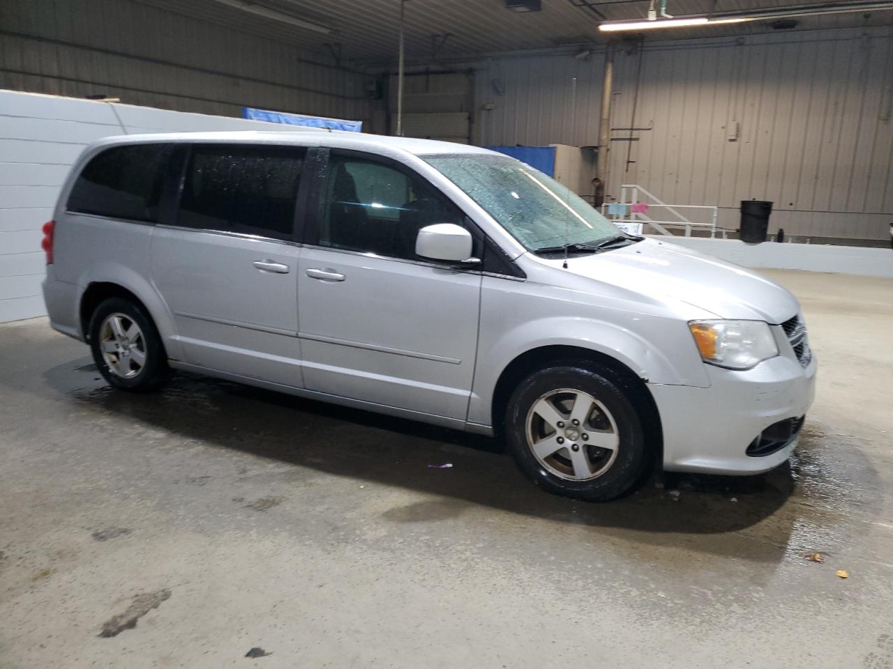2012 Dodge Caravan - Image 4