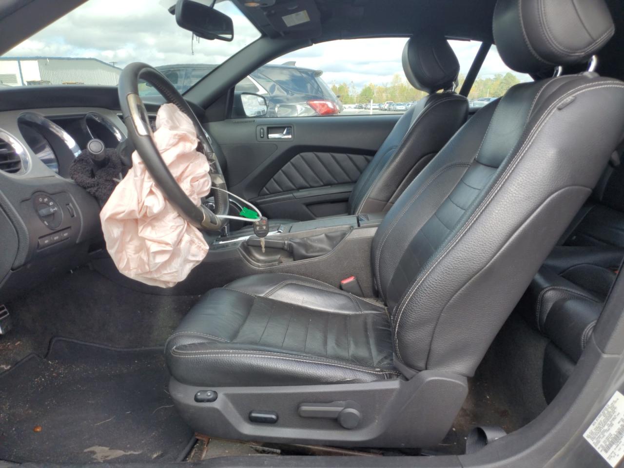 2012 Ford Mustang - Image 7
