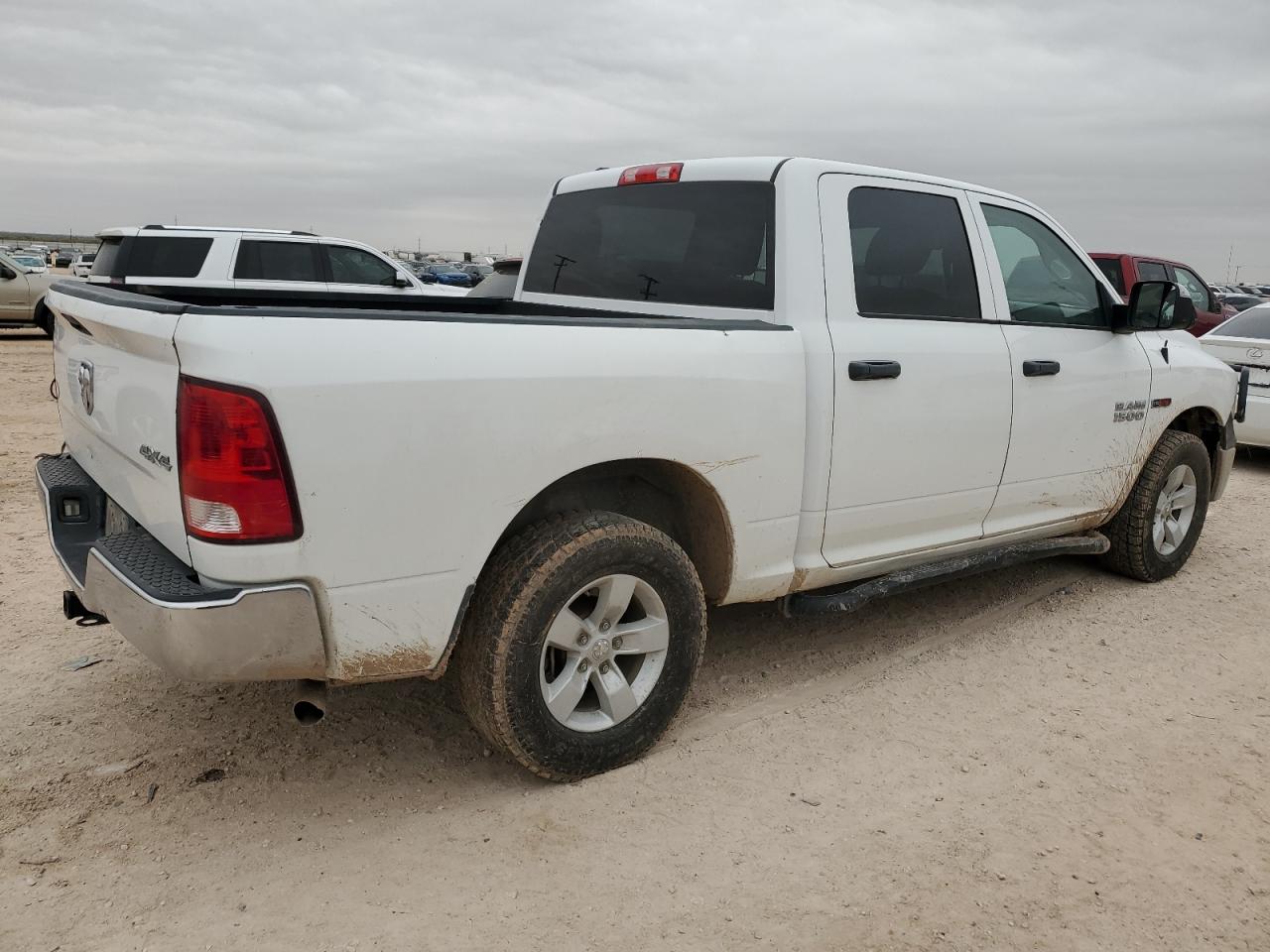 2016 RAM 1500 - Image 3