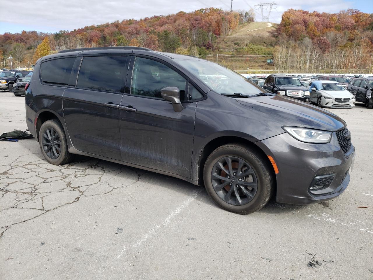 2021 Chrysler Pacifica - Image 4