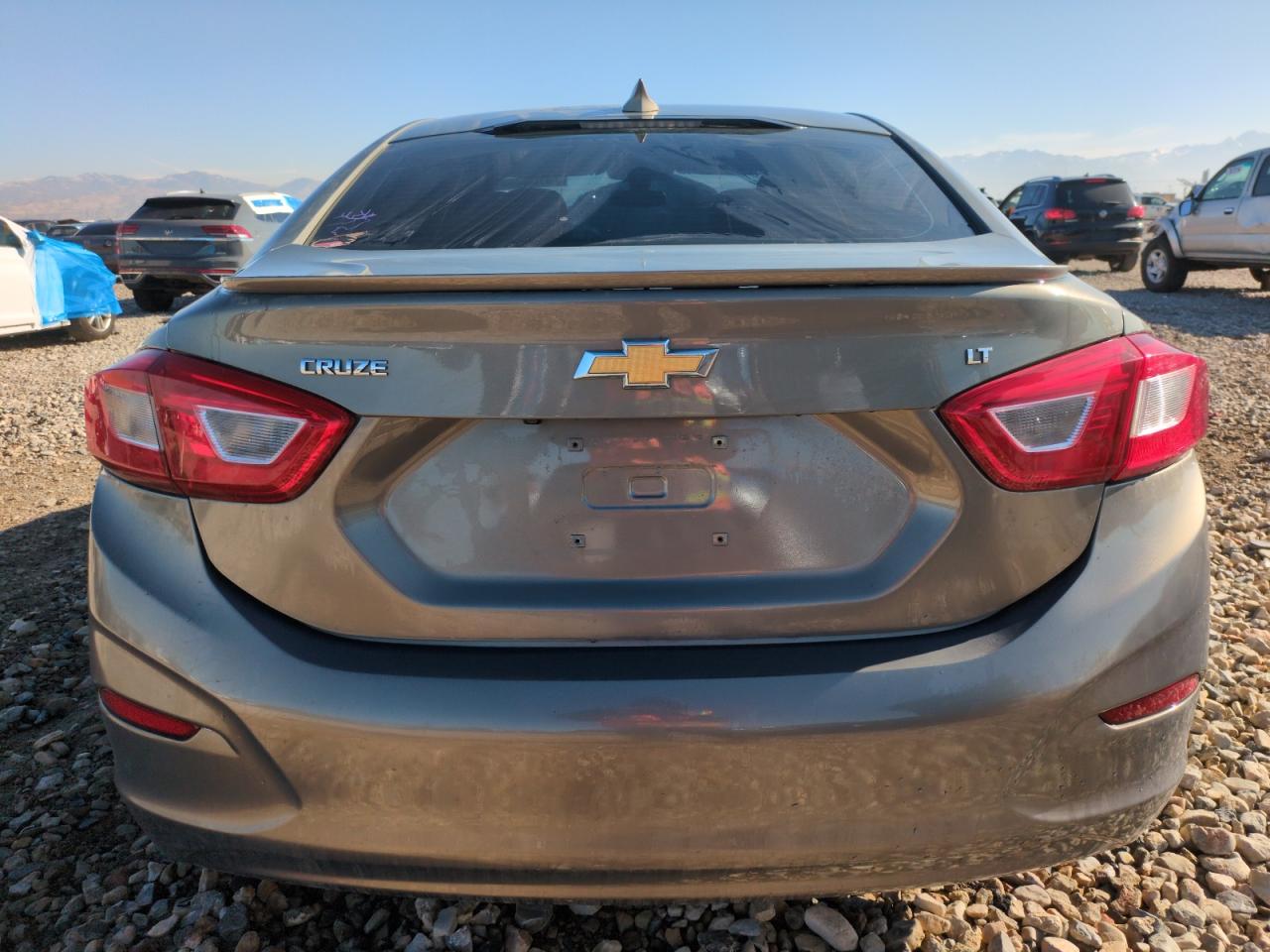 2017 Chevrolet Cruze - Image 6