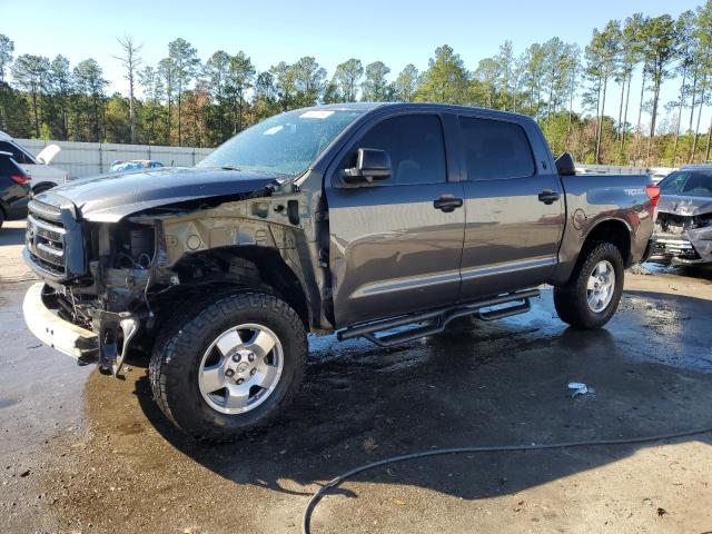 2013 Toyota Tundra Crewmax Sr5