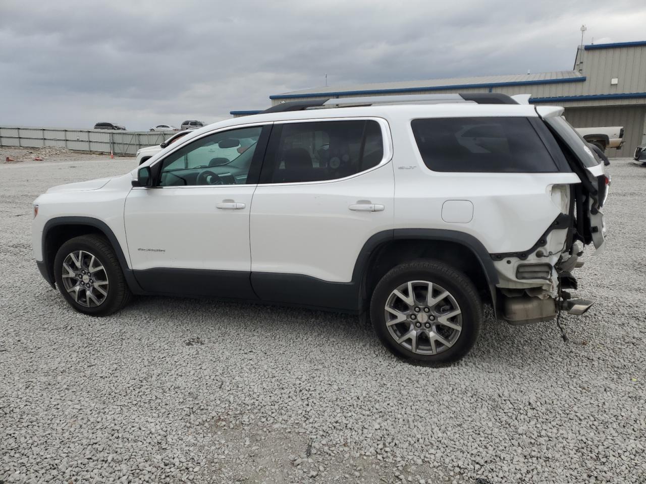 2020 GMC Acadia - Image 2