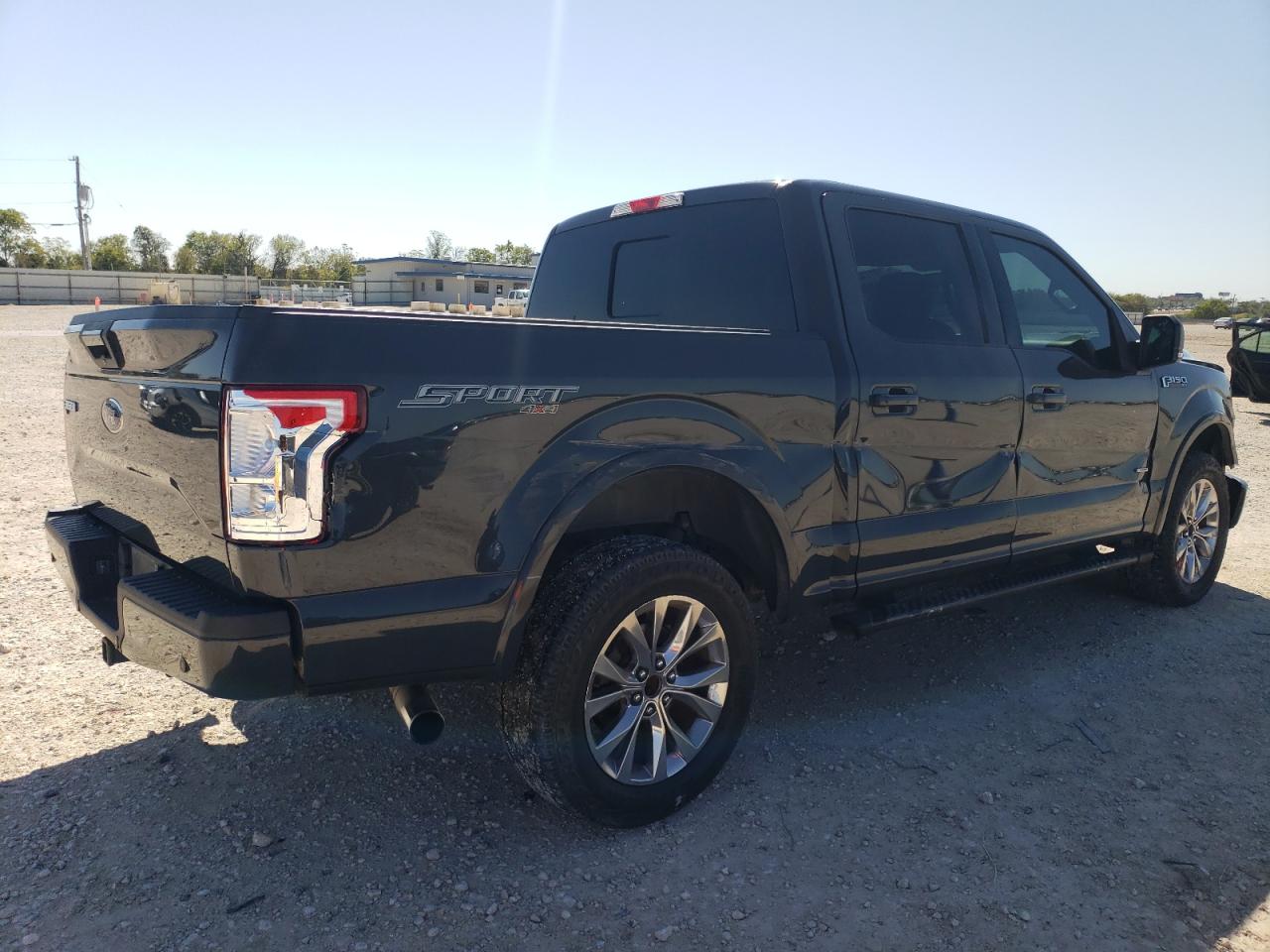 2016 Ford F-150 - Image 3