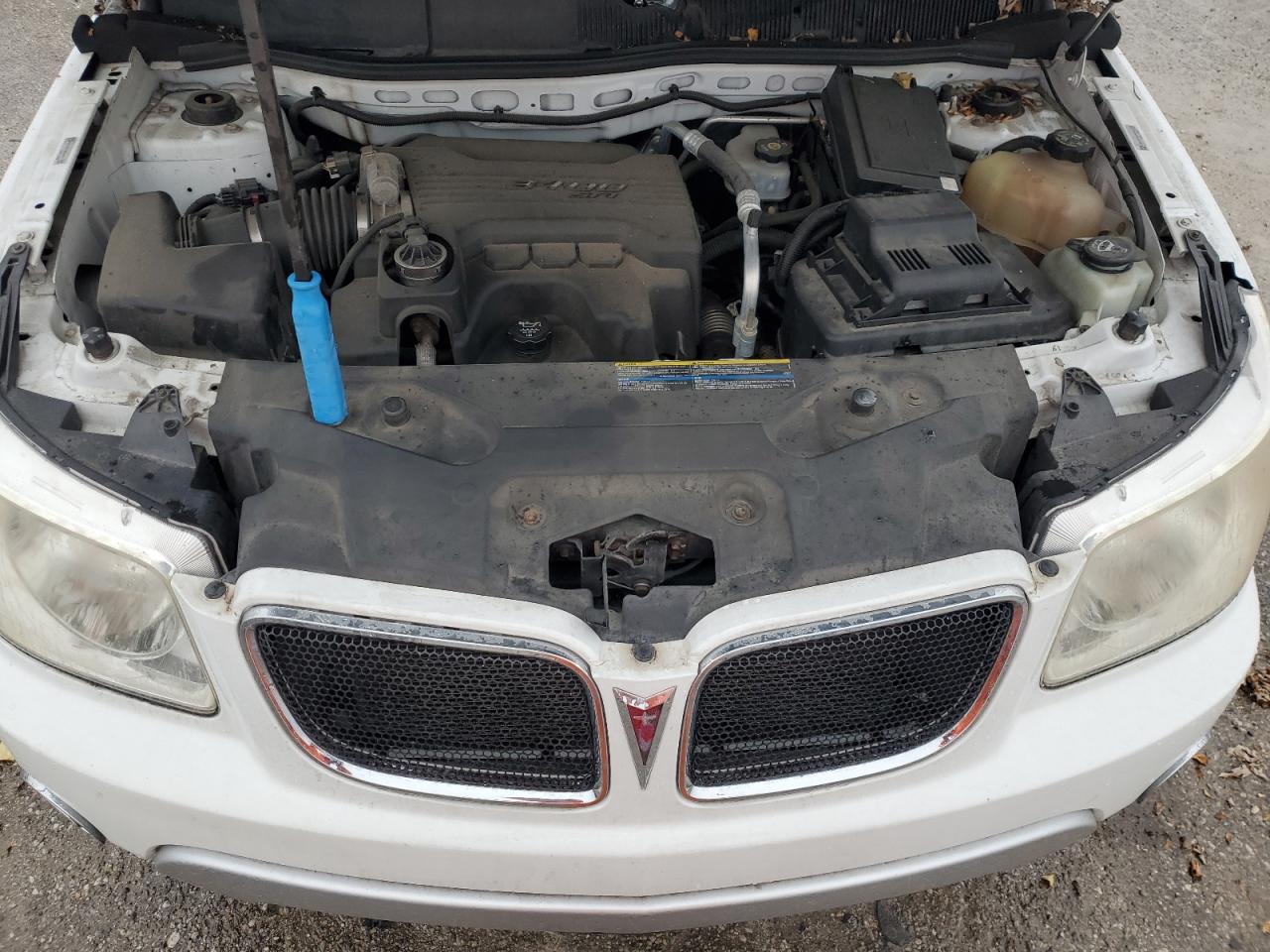 2008 Pontiac Torrent - Image 13