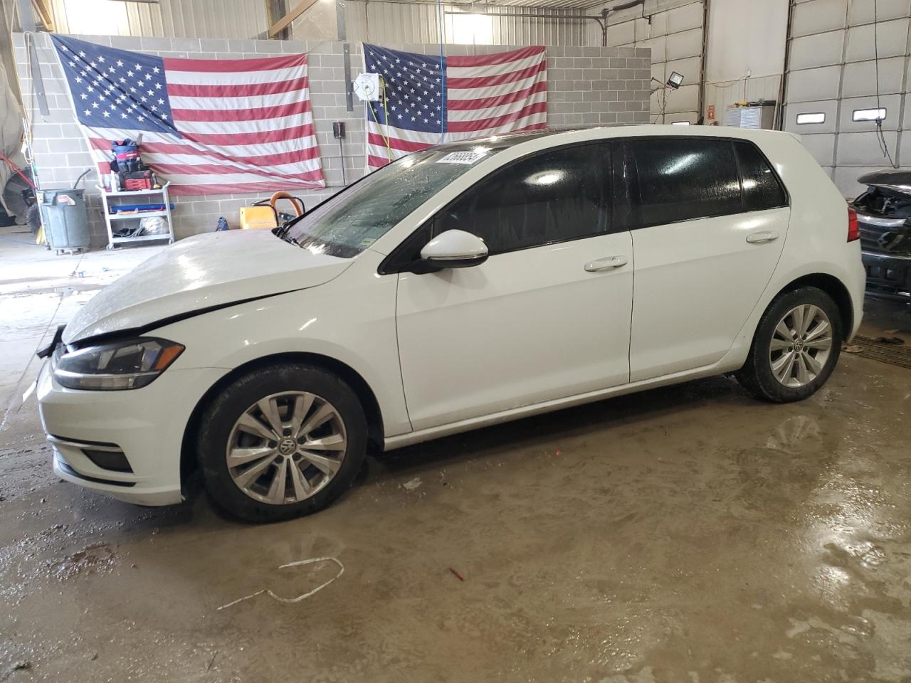 2018 Volkswagen Golf - Image 1