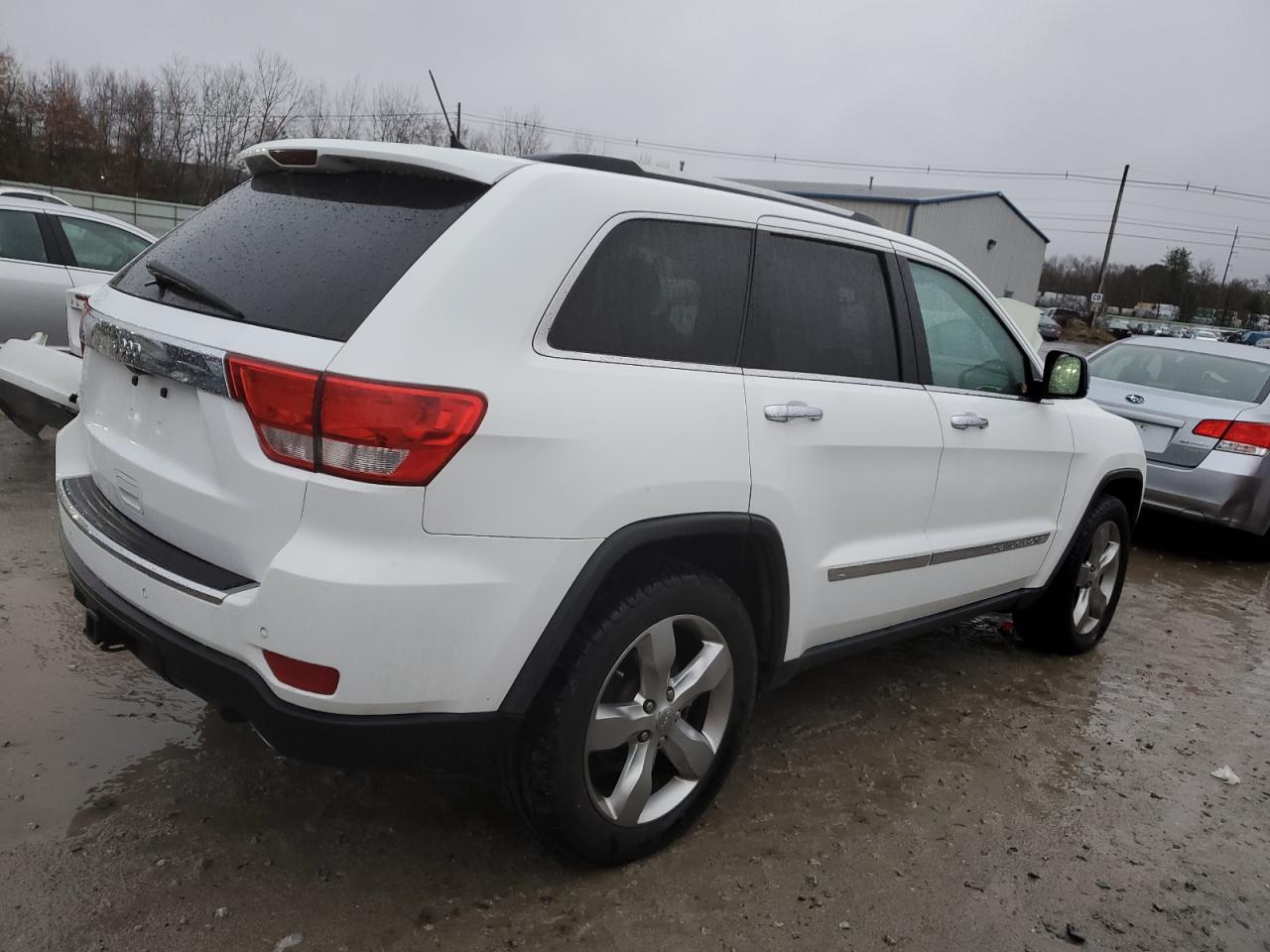 2013 Jeep Grand Cherokee Overland VIN: 1C4RJFCT0DC635396 Lot: 82096264