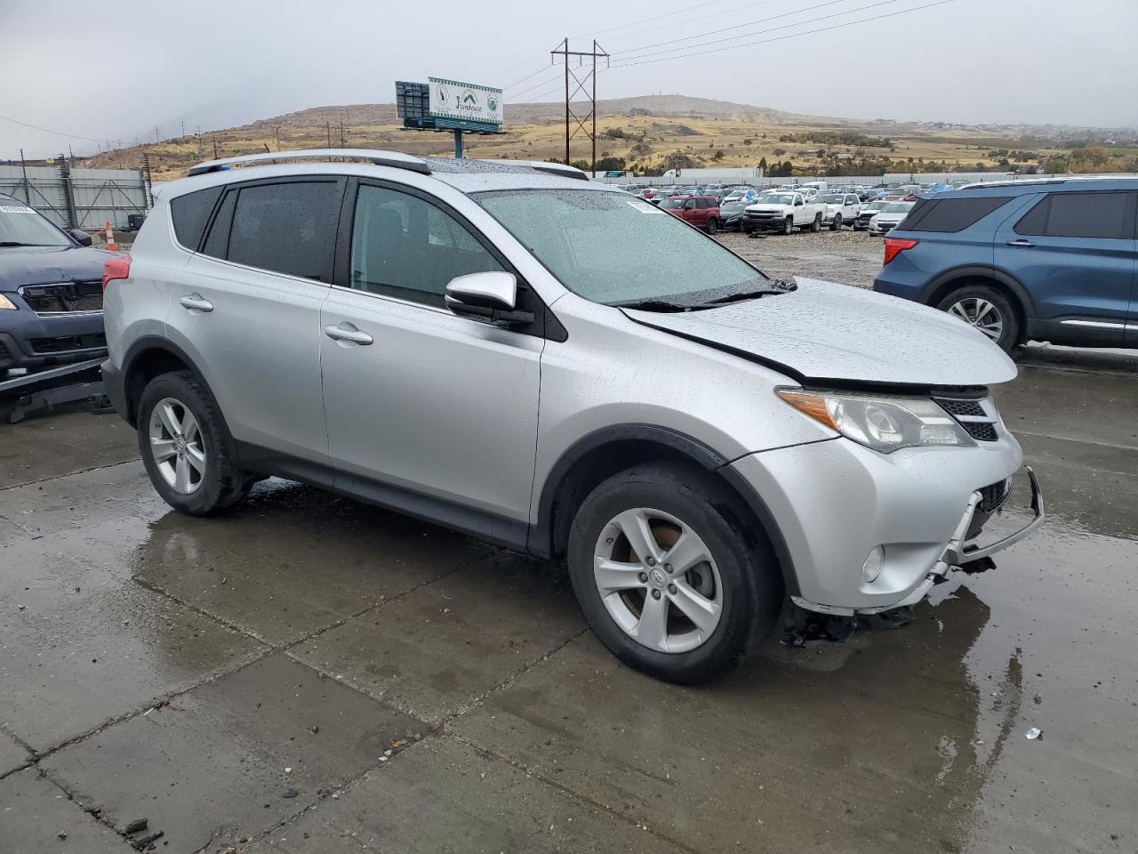 VIN 2T3RFREV6DW076001 2013 TOYOTA RAV4 no.4