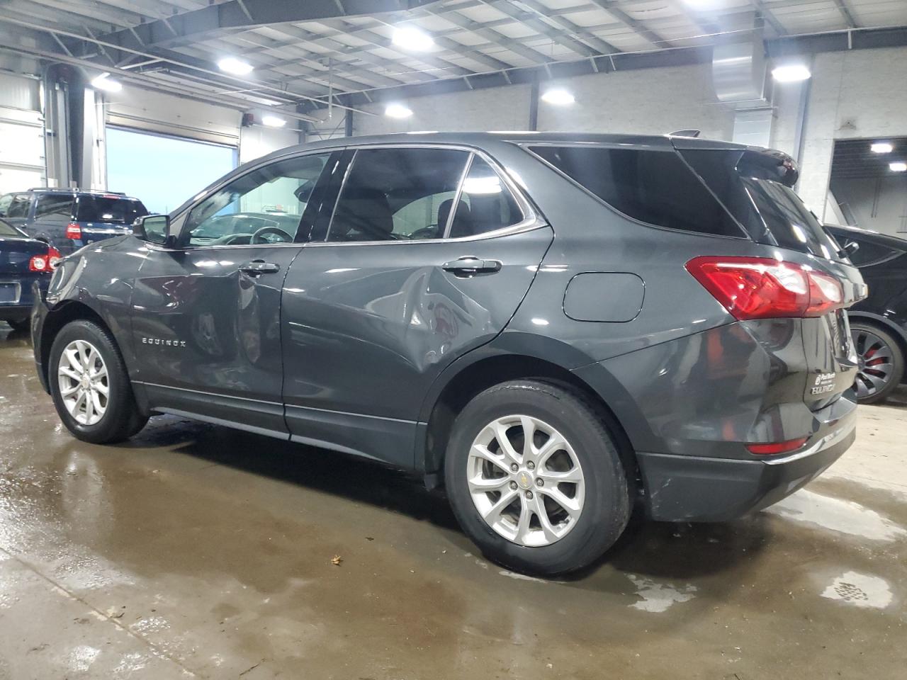 2020 Chevrolet Equinox - Image 2