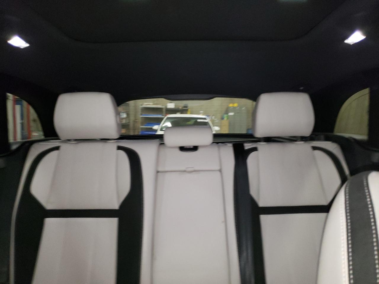 2019 Land Rover Range Rover - Image 10
