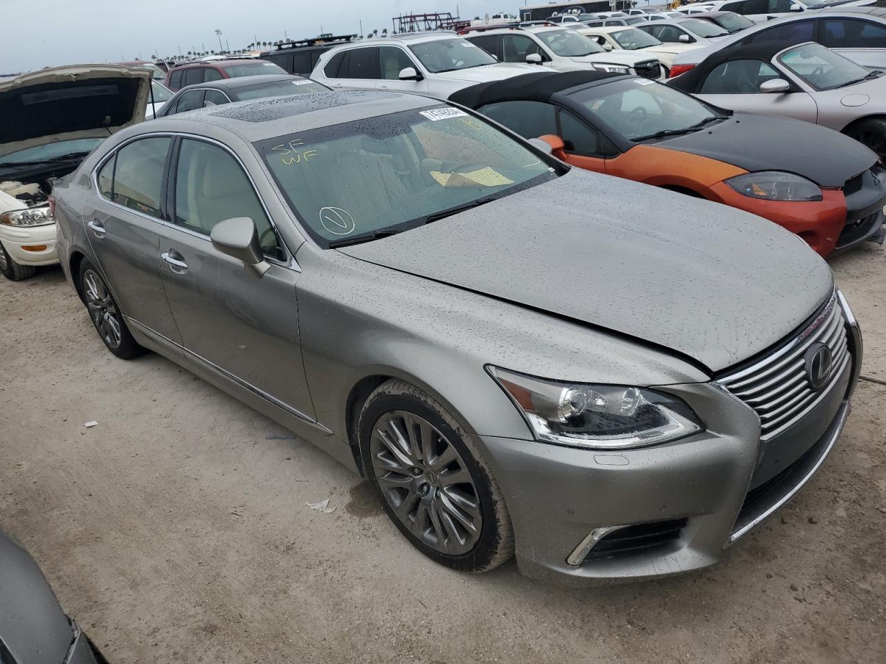 2017 Lexus LS - Image 4