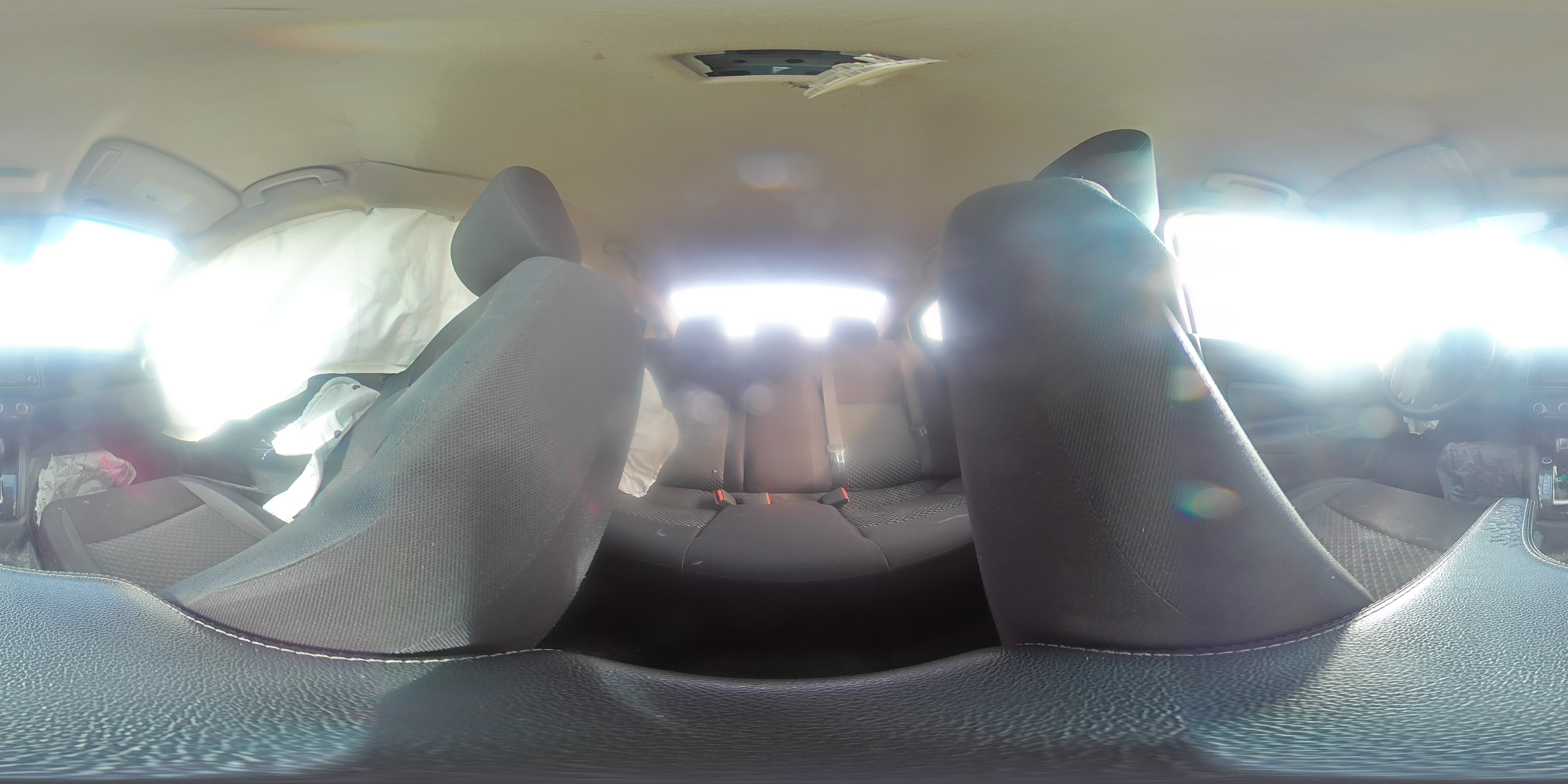 2020 Nissan Versa - Image 15