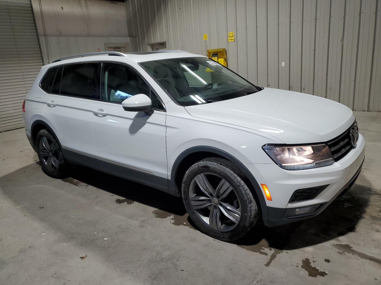 2020 Volkswagen Tiguan - Image 4