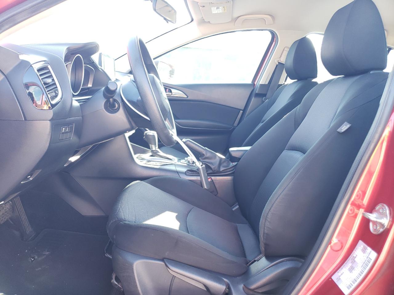 2015 Mazda 3 - Image 7