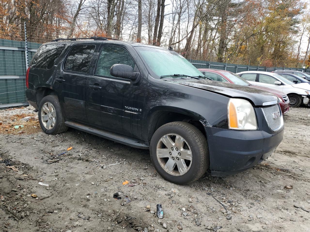 2007 GMC Yukon - Image 4