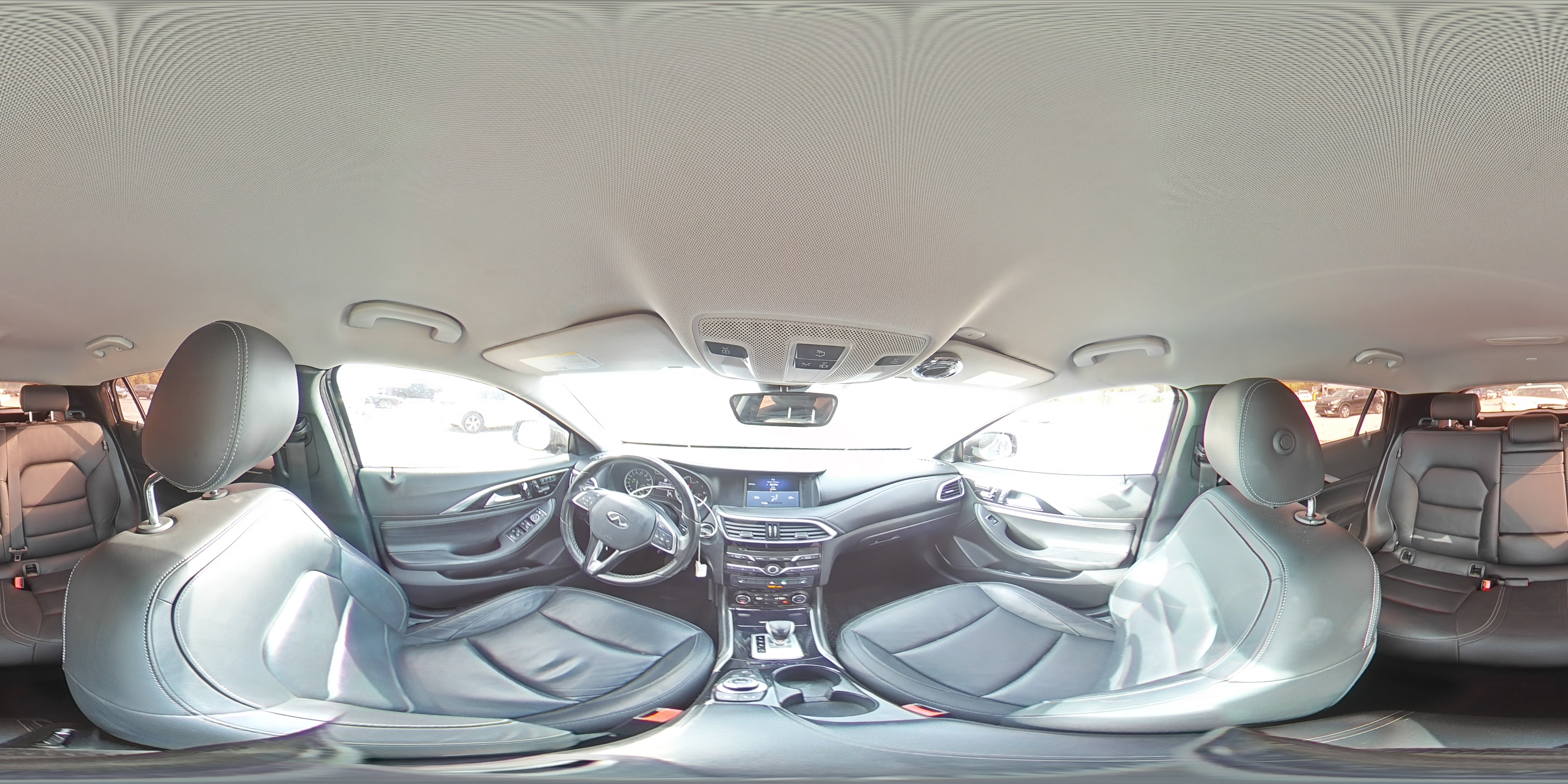 2017 Infiniti QX30 - Image 14