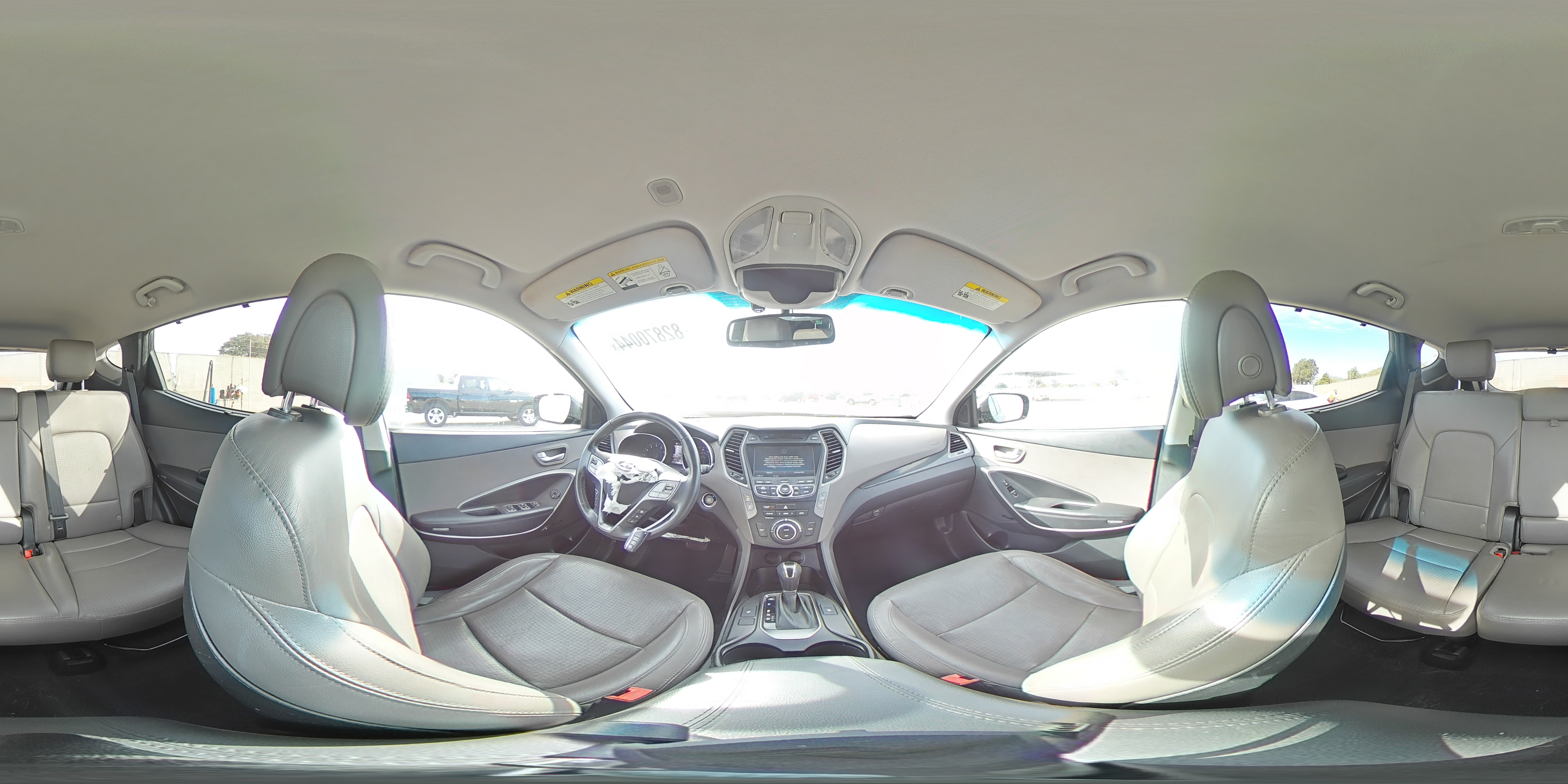 2014 Hyundai Santa Fe - Image 14